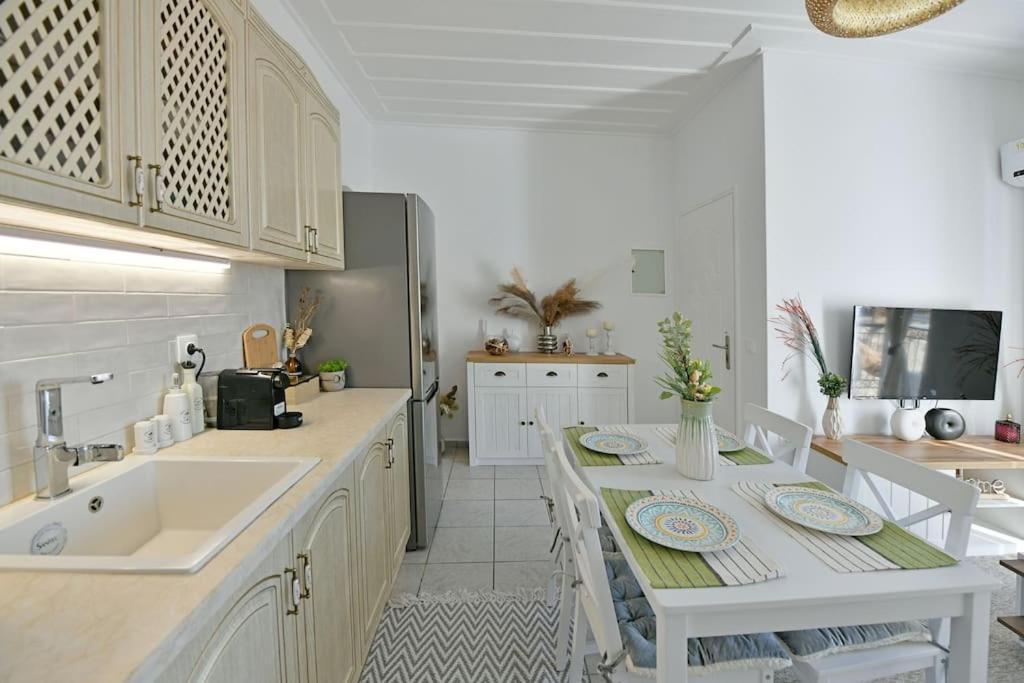 Olivo II Luxury Apartment Hydra  Bagian luar foto