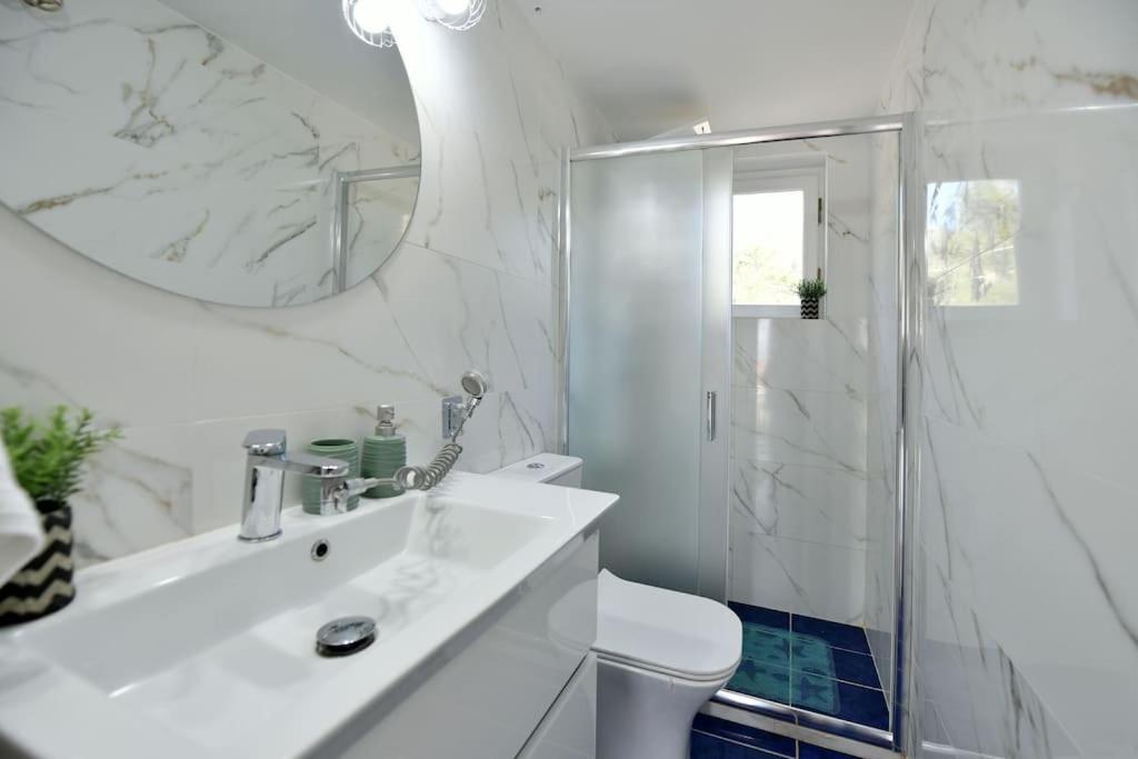 Olivo II Luxury Apartment Hydra  Bagian luar foto